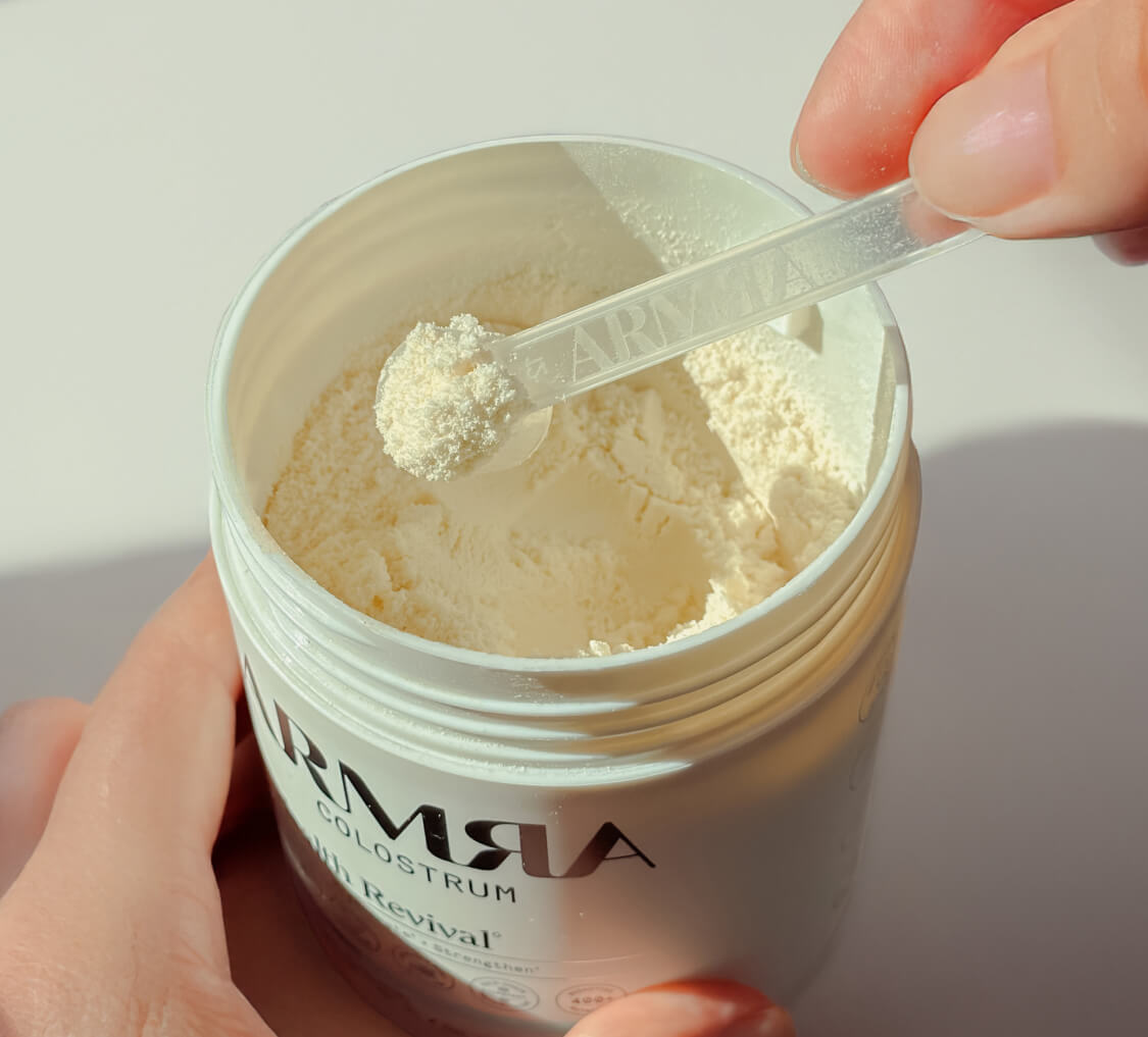 ARMRA Colostrum powder scoop